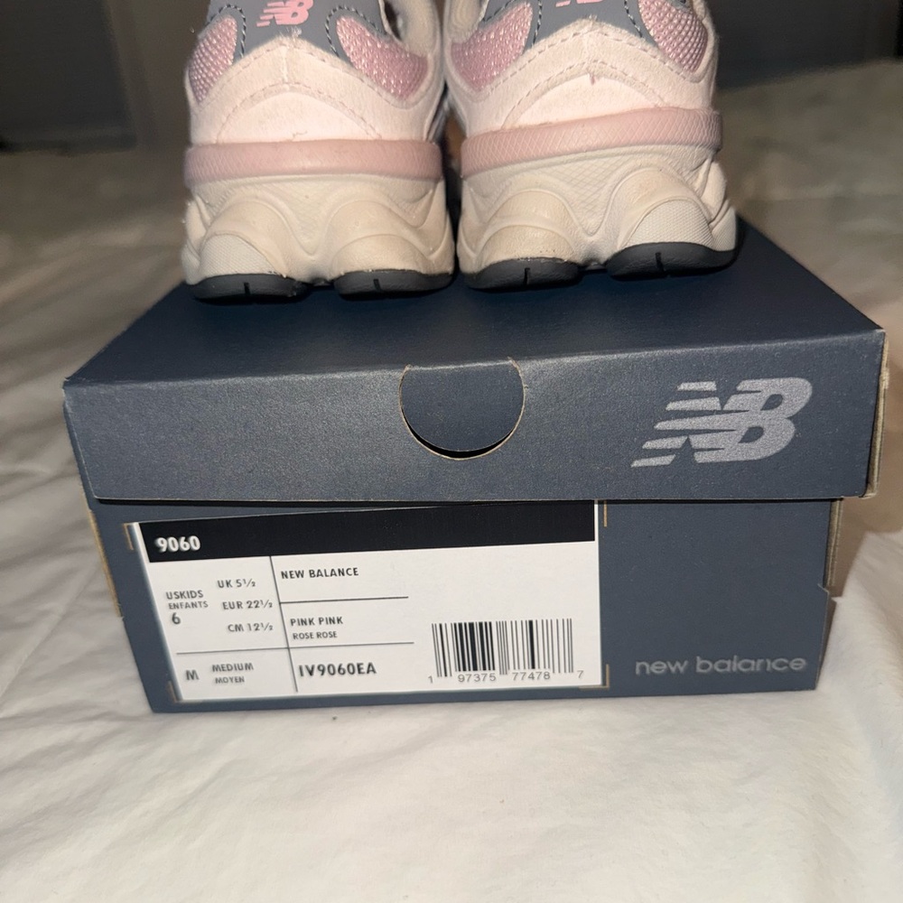 New Balance 9060s Kids Shoes - Pink
